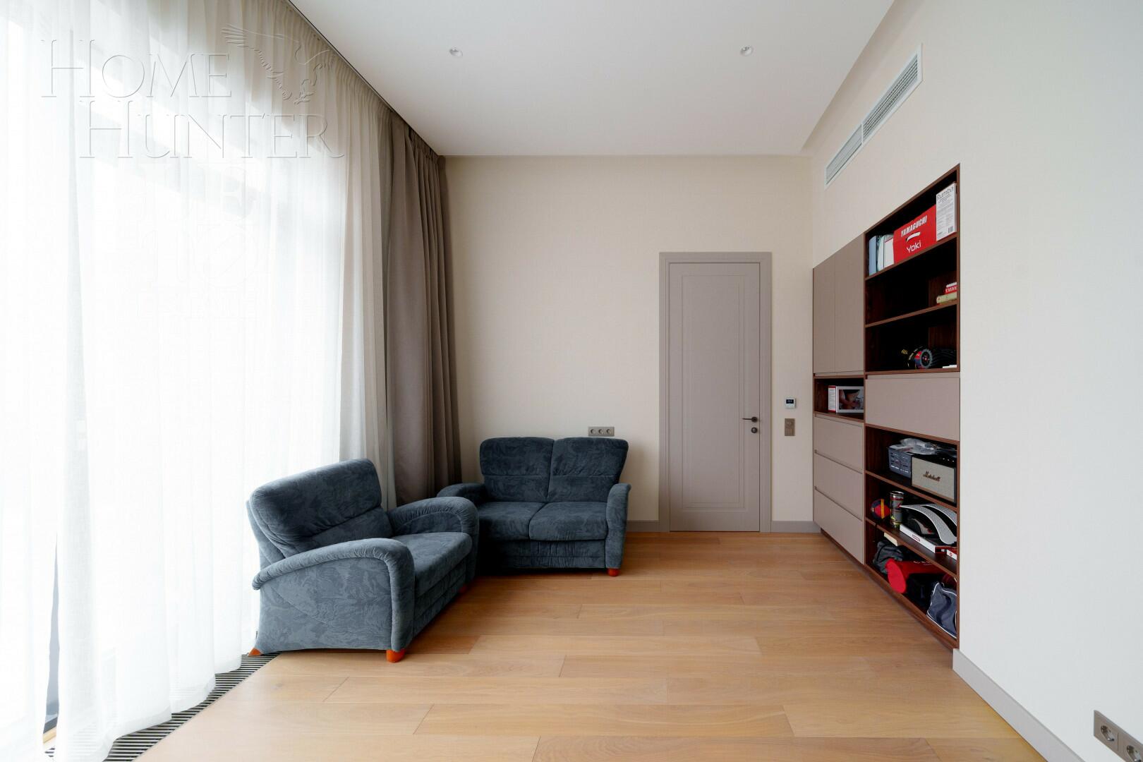 4-этажный таунхаус 278 м² с отделкой