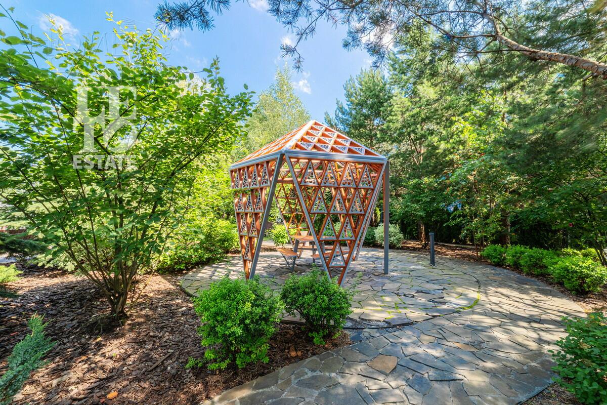 3-этажный таунхаус 238 м² без отделки