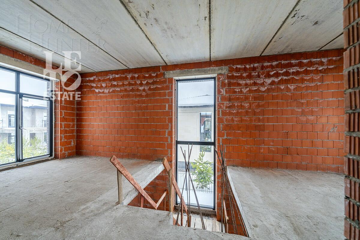 2-этажный коттедж 307 м² без отделки