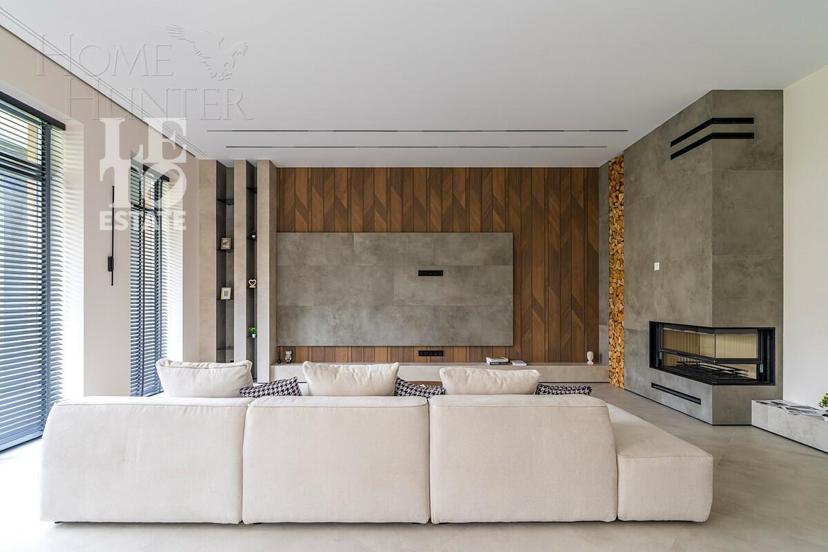 2-этажный коттедж 300 м² с отделкой