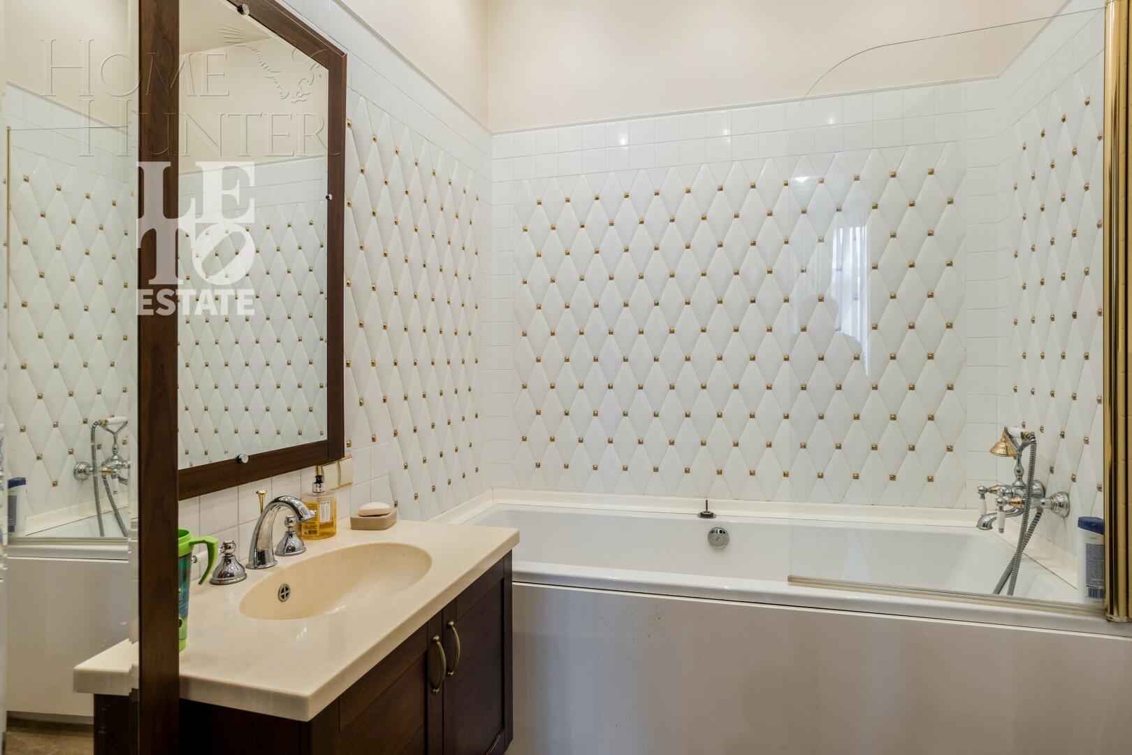 2-этажный коттедж 550 м² с отделкой