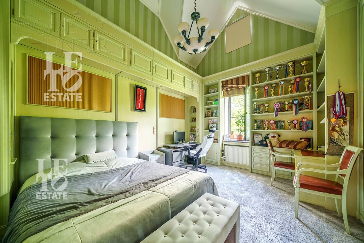 3-этажный коттедж 850 м² с отделкой