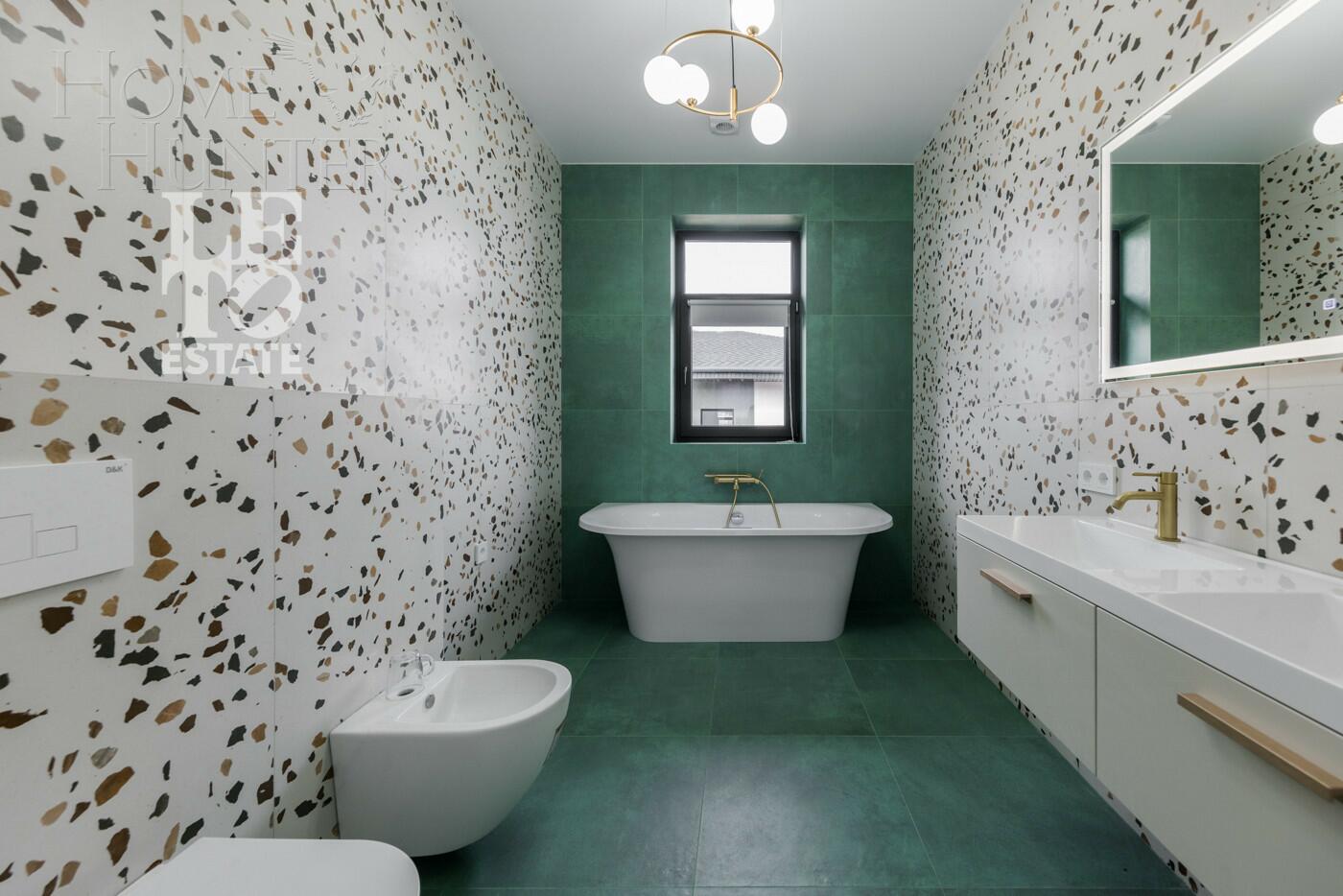 2-этажный коттедж 238.4 м² с отделкой