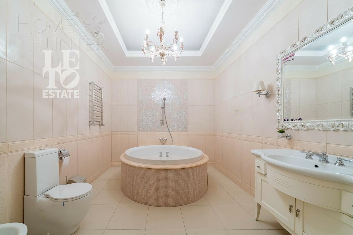 2-этажный коттедж 1 000 м² с отделкой