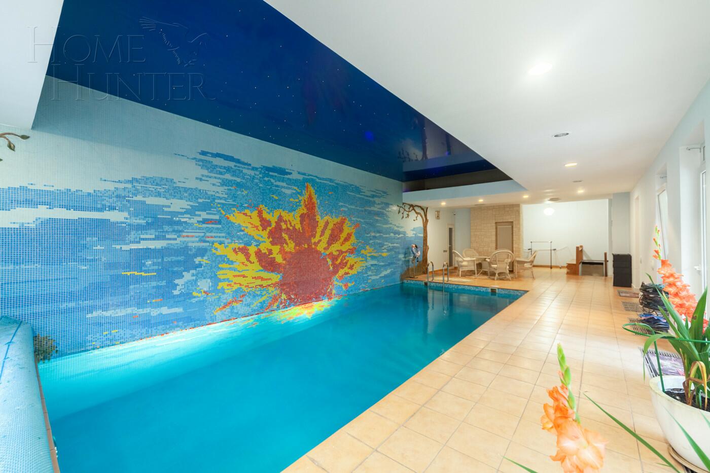 2-этажный коттедж 939 м² с отделкой