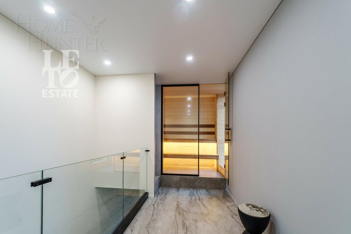 3-этажный таунхаус 238 м² с отделкой