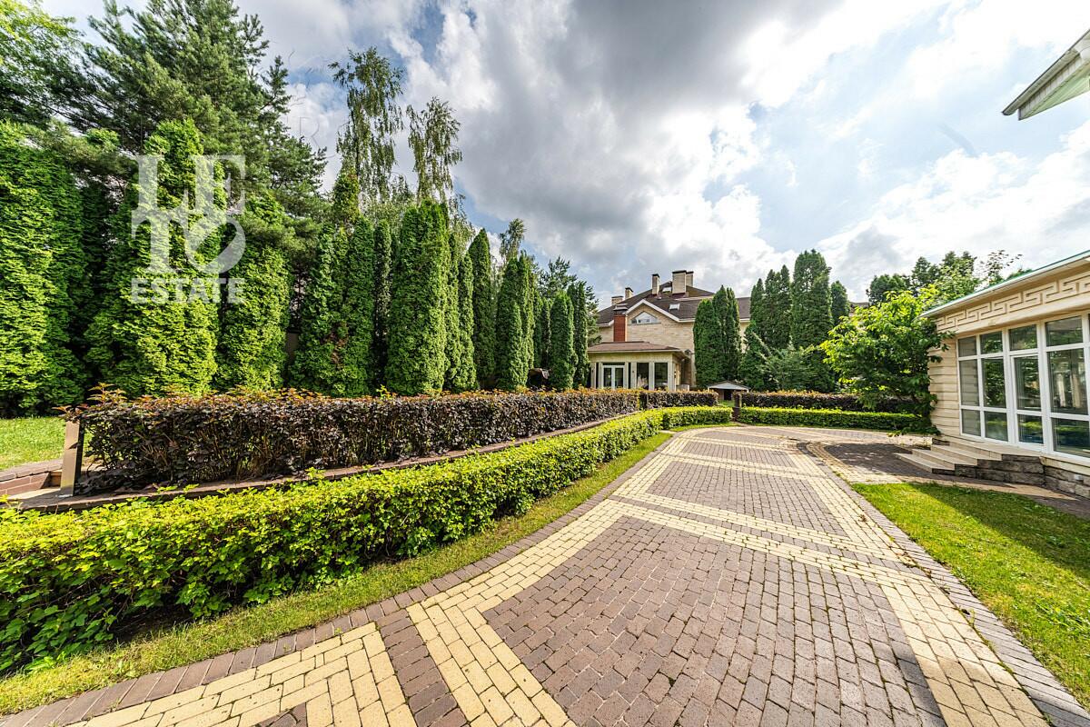 2-этажный коттедж 1 087 м² с отделкой