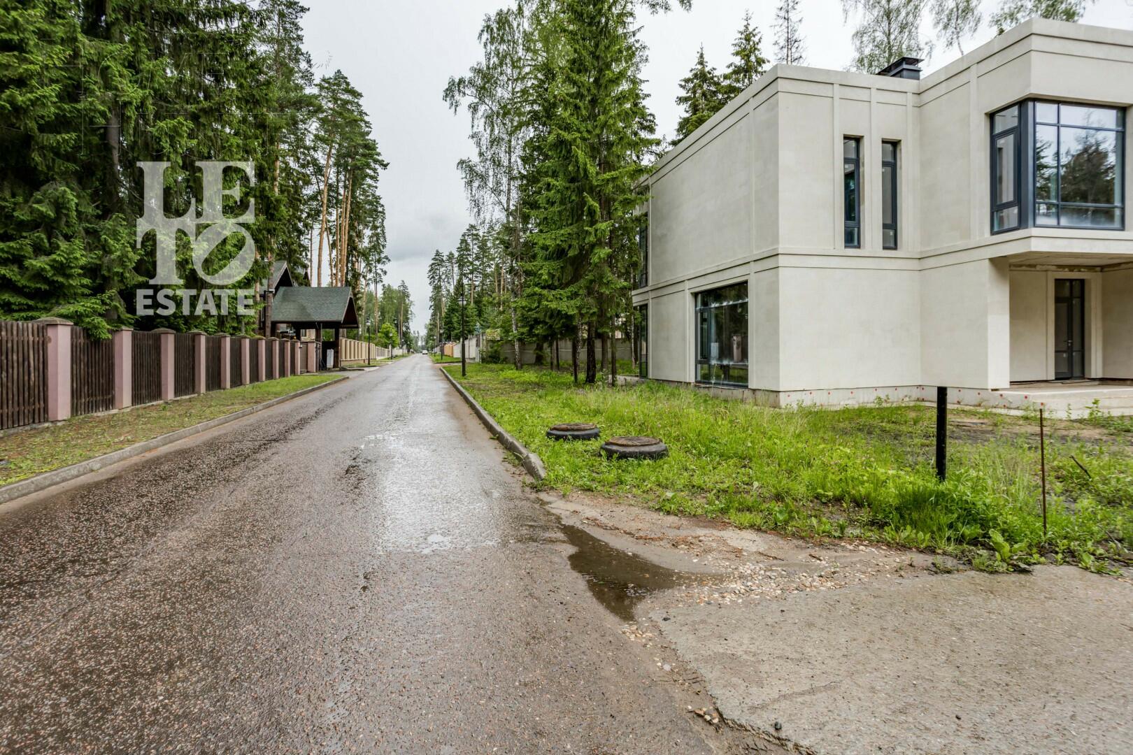 2-этажный коттедж 526 м² без отделки