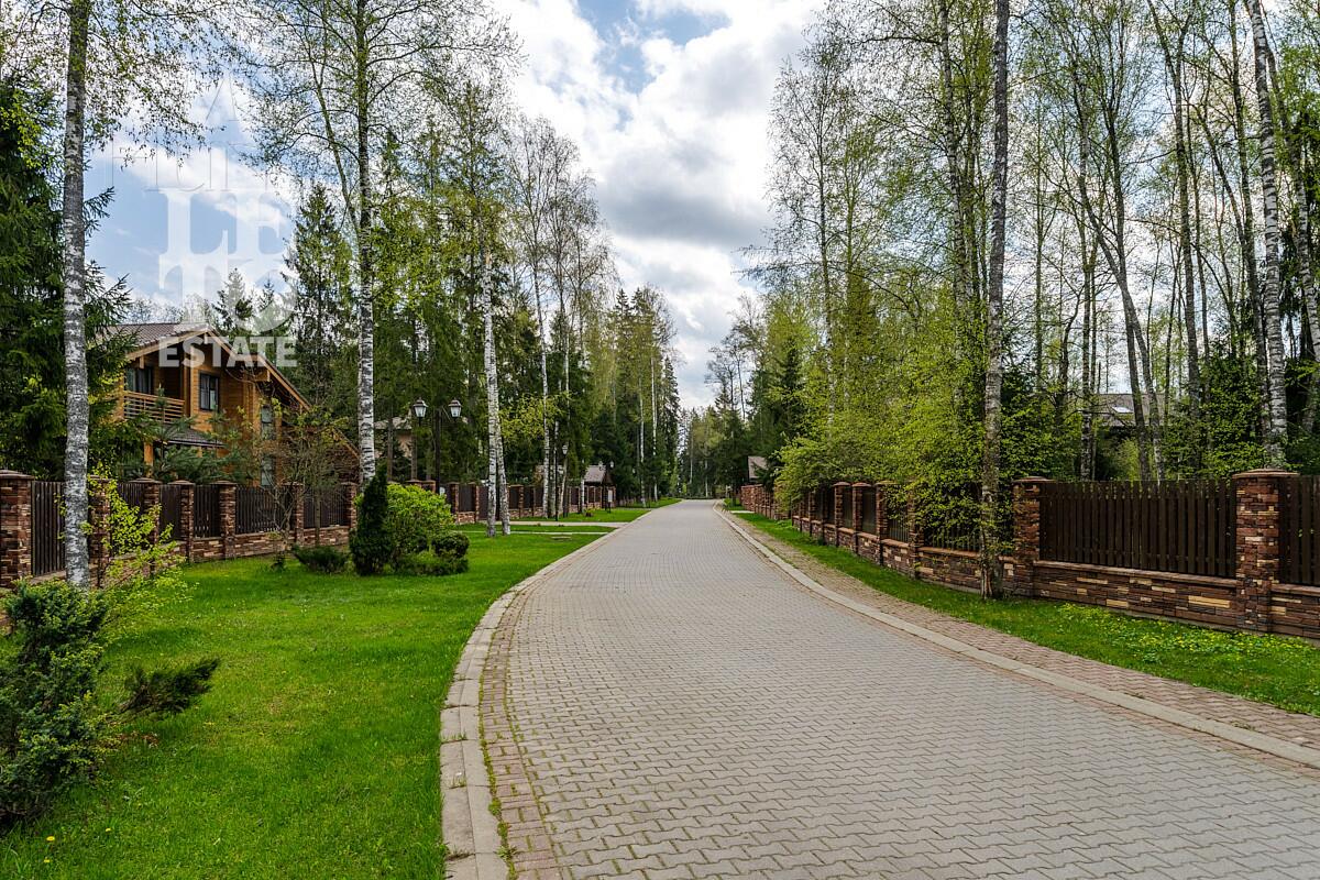 3-этажный коттедж 429 м² с отделкой