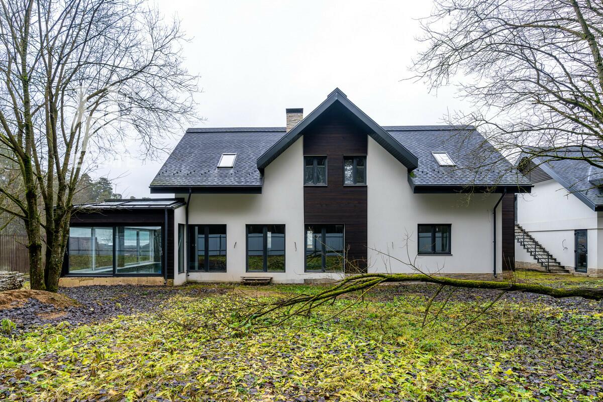 2-этажный коттедж 300 м² без отделки