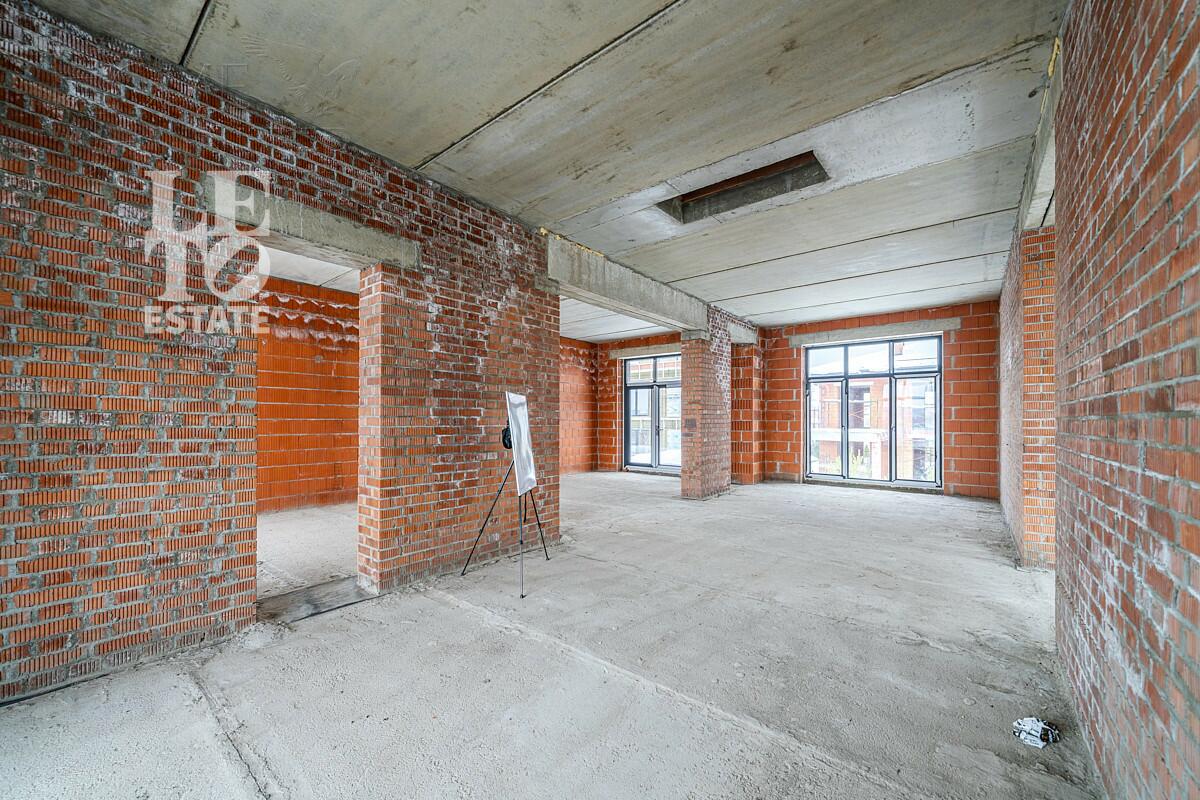 2-этажный коттедж 315.6 м² без отделки