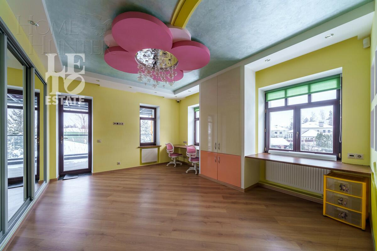 2-этажный коттедж 680 м² с отделкой