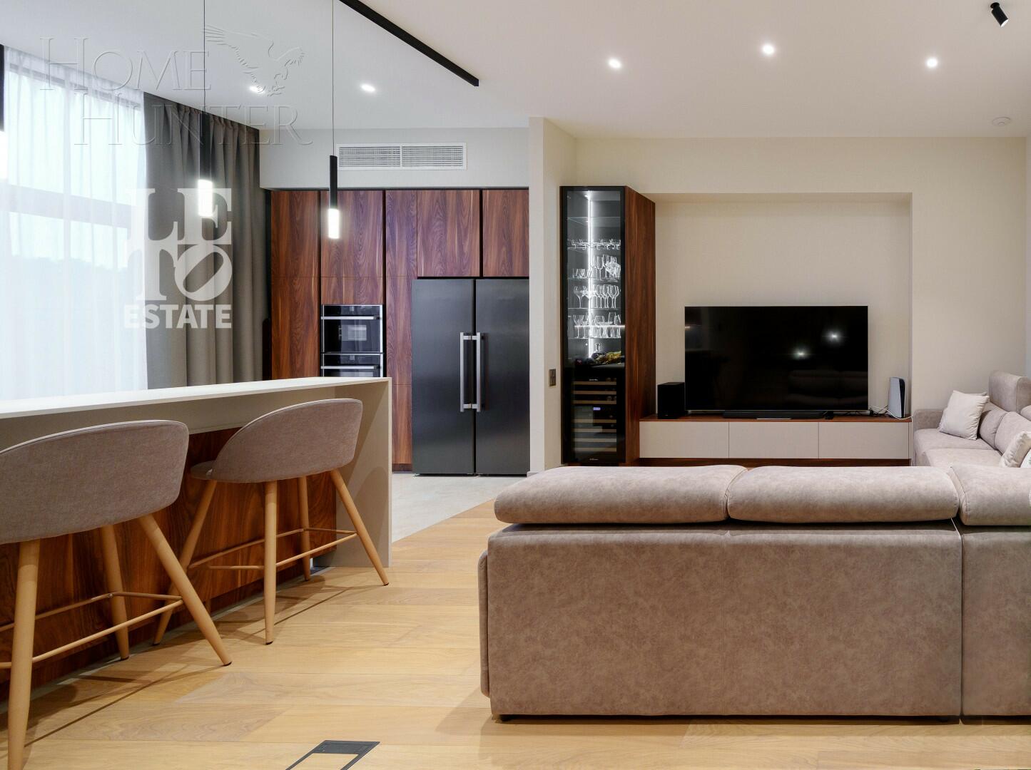 4-этажный таунхаус 278 м² с отделкой