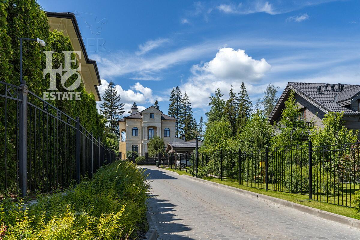 2-этажный коттедж 462 м² с отделкой