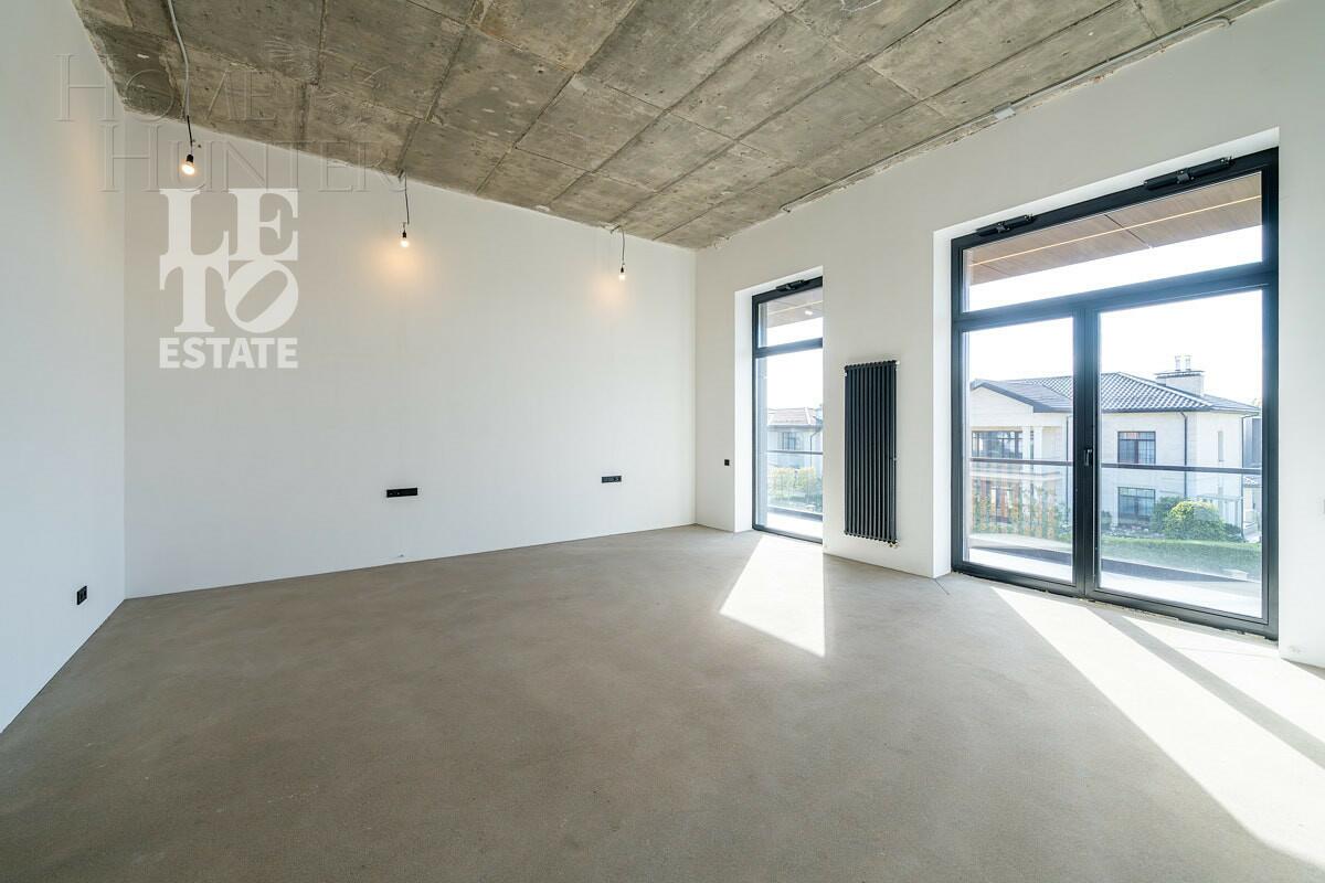 2-этажный коттедж 1 200 м² без отделки