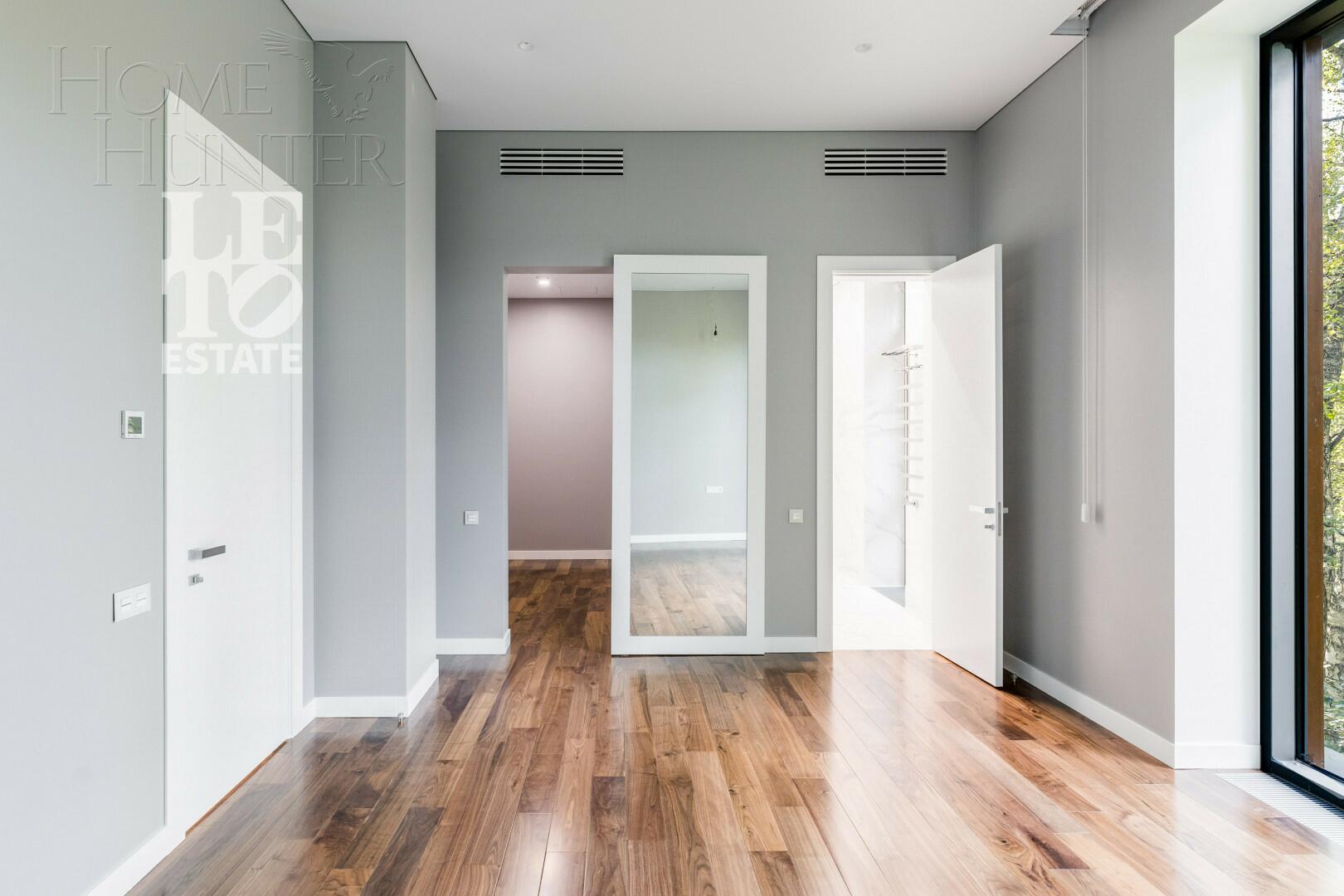 2-этажный коттедж 650 м² с отделкой