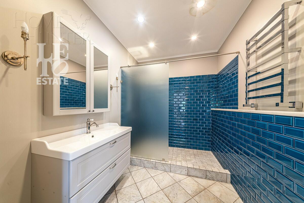 2-этажный коттедж 1 087 м² с отделкой