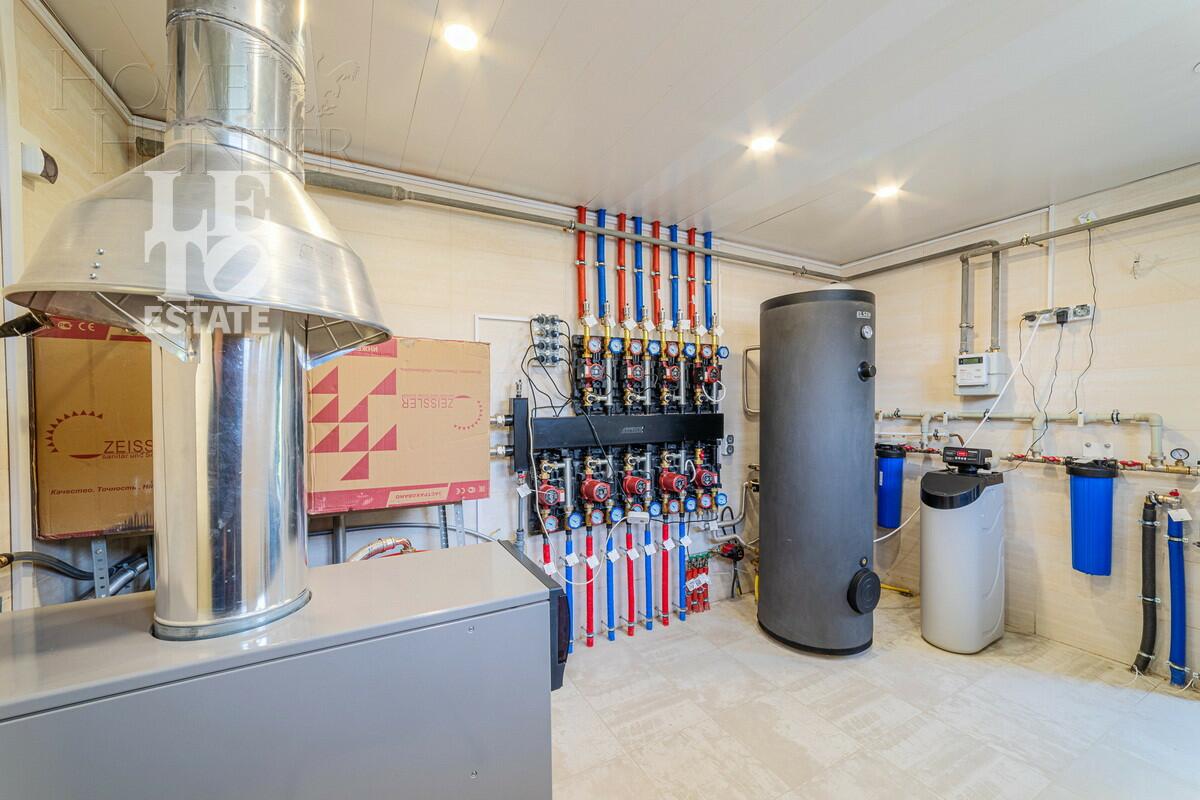 2-этажный коттедж 693 м² с отделкой