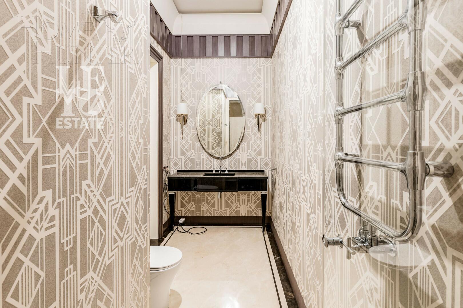 2-этажный коттедж 1 244 м² с отделкой