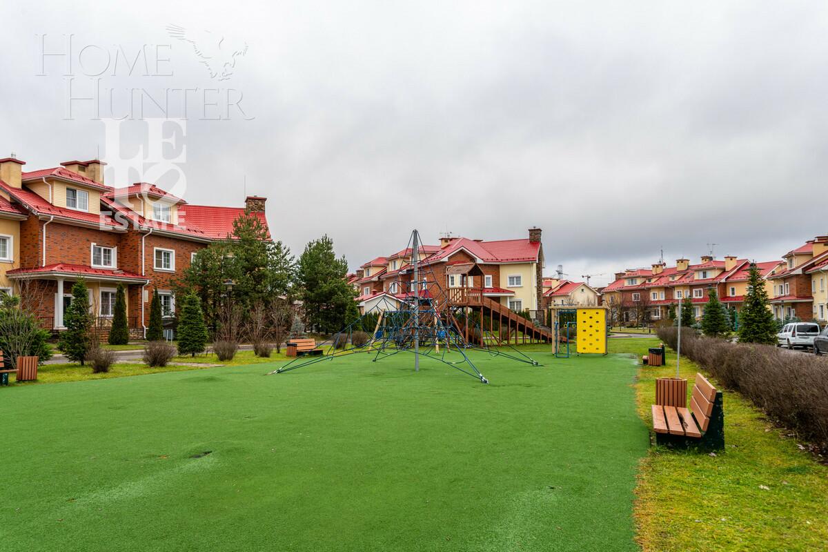 2-этажный таунхаус 400 м² с отделкой