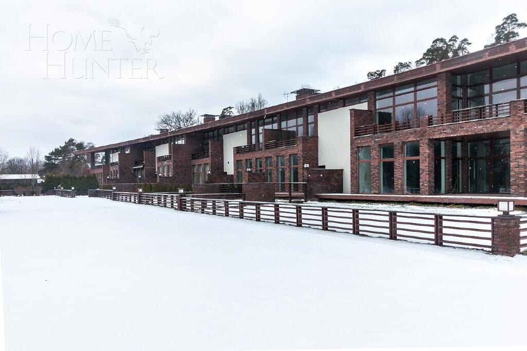 2-этажный таунхаус 356 м² с отделкой