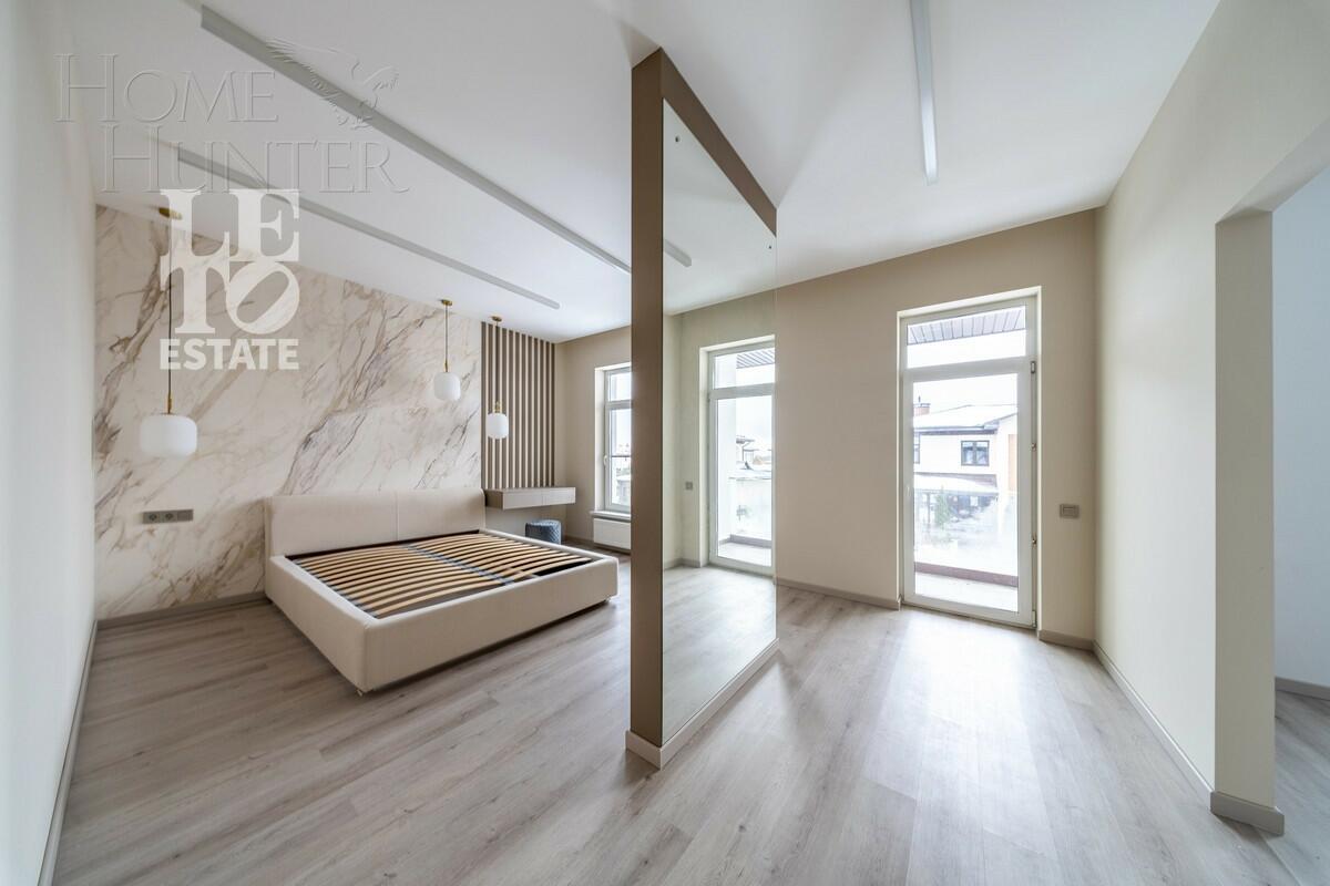 2-этажный коттедж 240 м² с отделкой