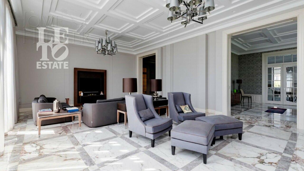 3-этажный коттедж 1 185 м² с отделкой