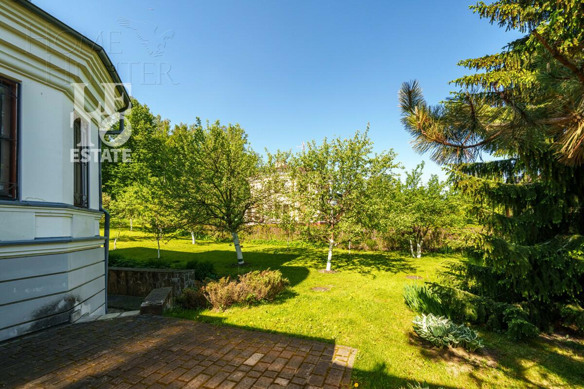 2-этажный коттедж 350 м² с отделкой