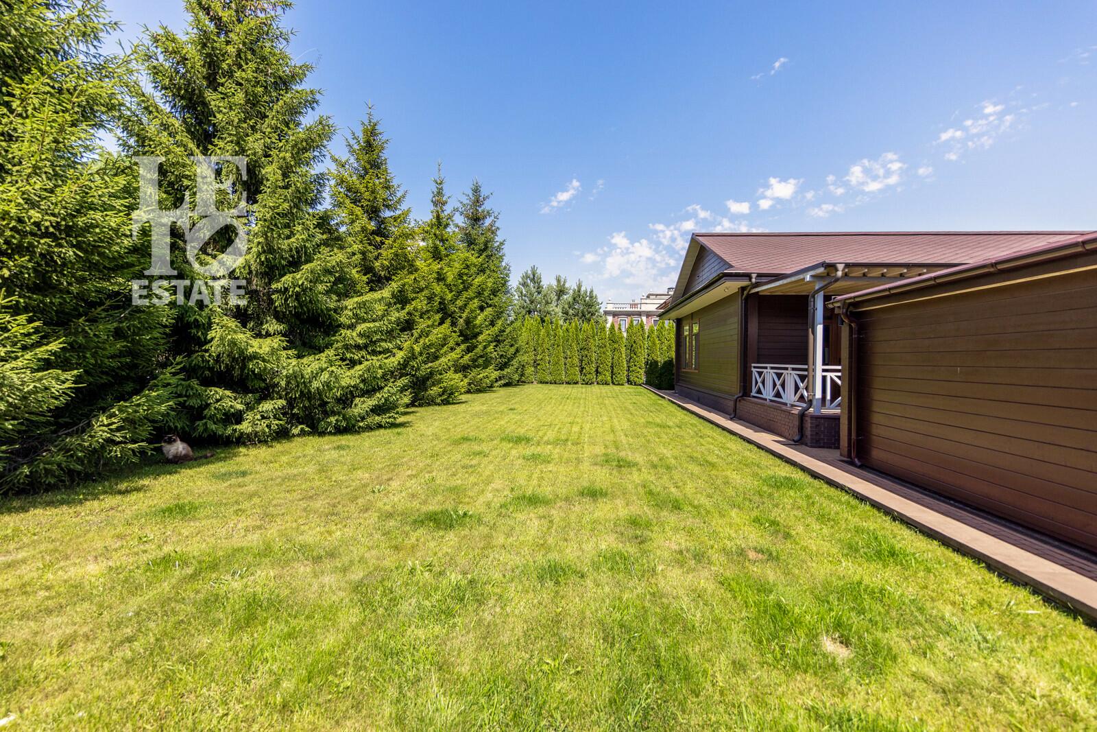 2-этажный коттедж 300 м² с отделкой