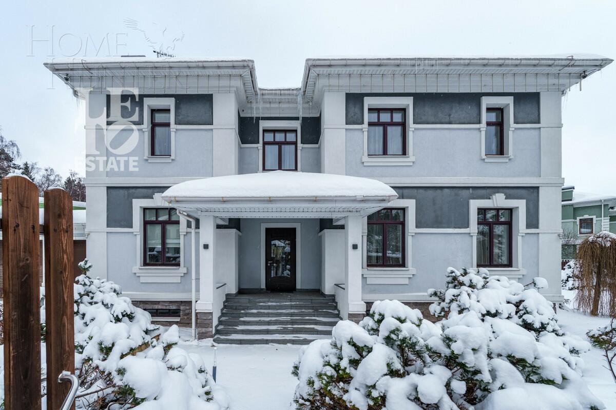 2-этажный коттедж 680 м² с отделкой