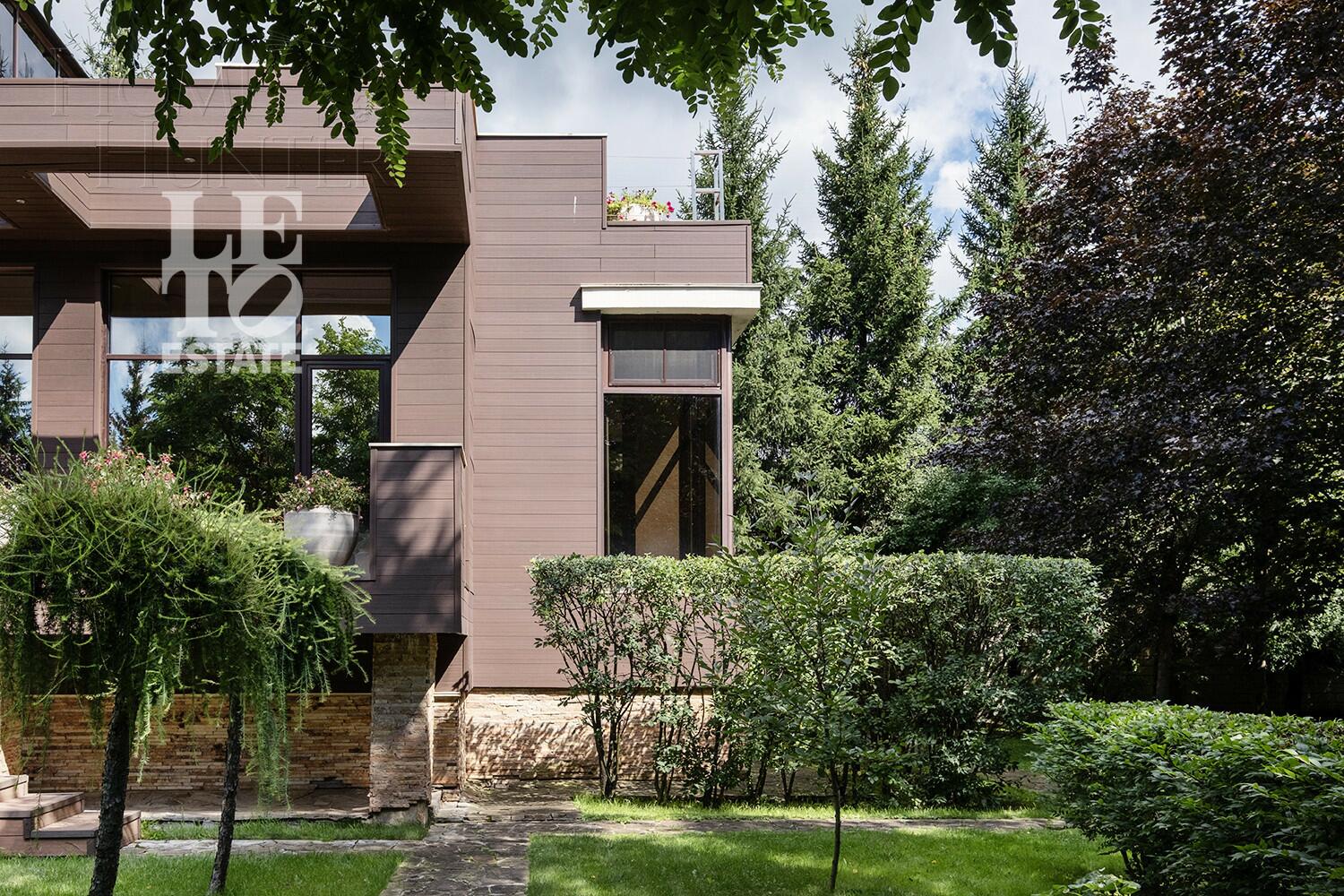 2-этажный коттедж 1 200 м² с отделкой