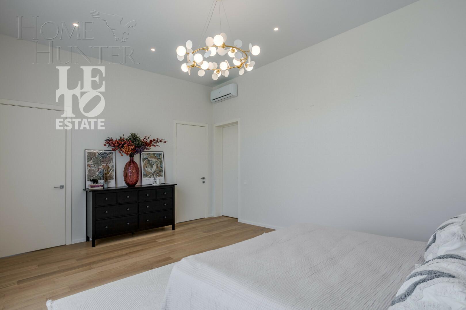 2-этажный коттедж 243 м² с отделкой