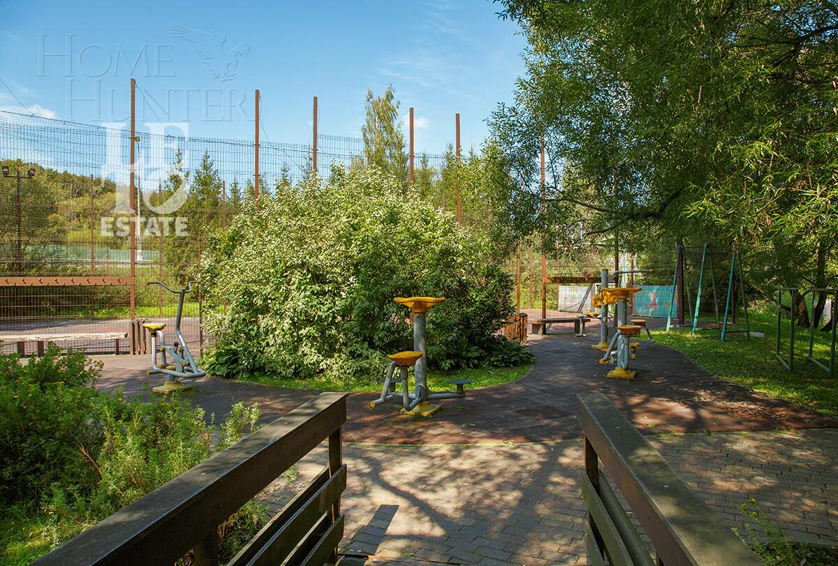 2-этажный таунхаус 270 м² без отделки