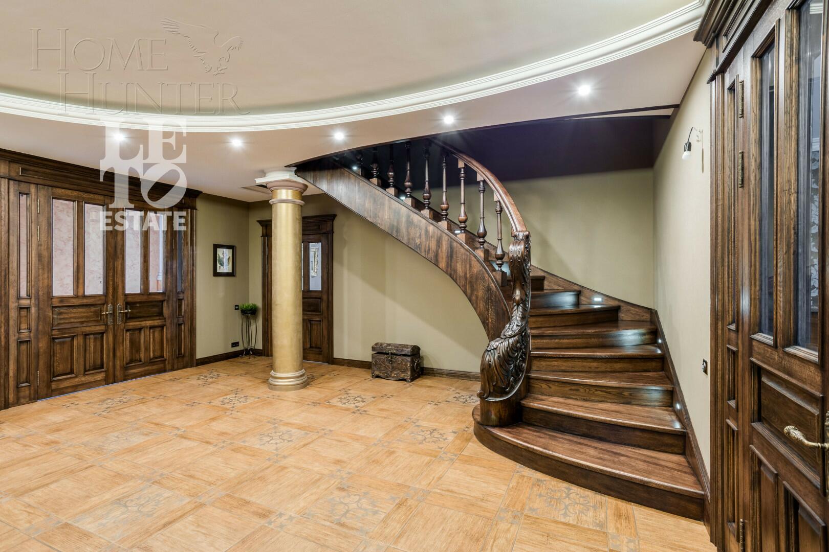 2-этажный коттедж 800 м² с отделкой