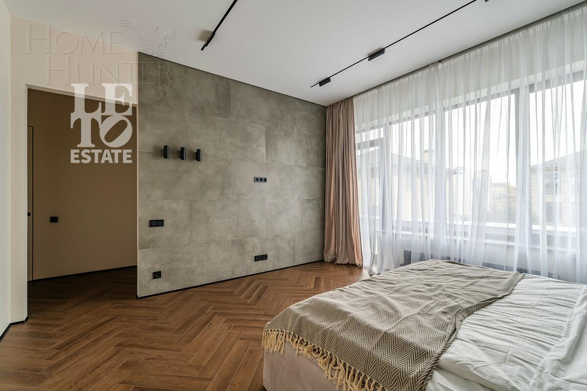 2-этажный коттедж 300 м² с отделкой