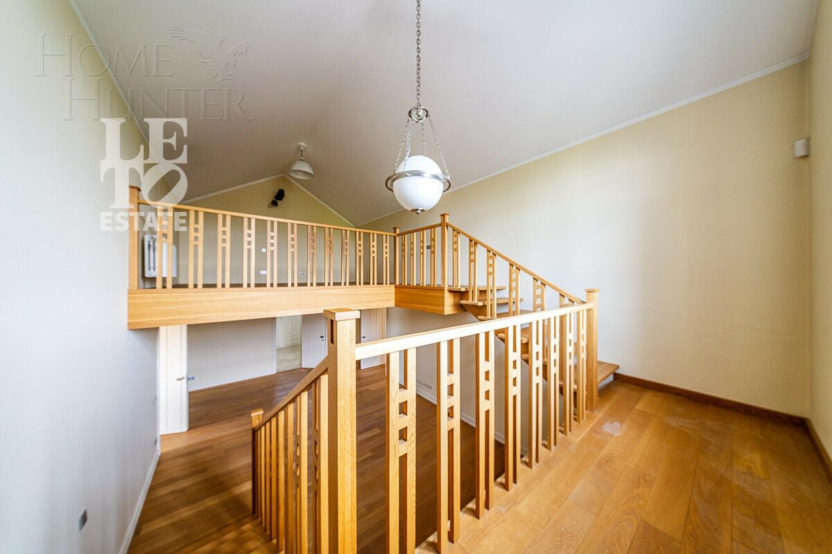 2-этажный коттедж 1 087 м² с отделкой