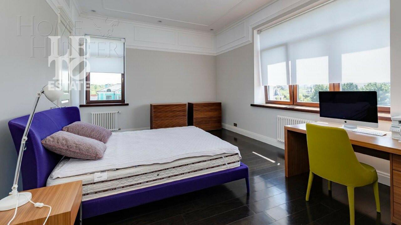 3-этажный коттедж 1 185 м² с отделкой