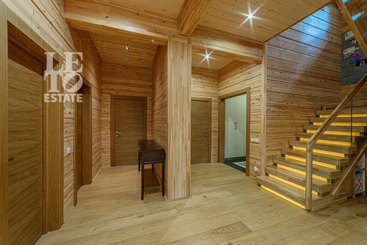 2-этажный коттедж 360 м² с отделкой