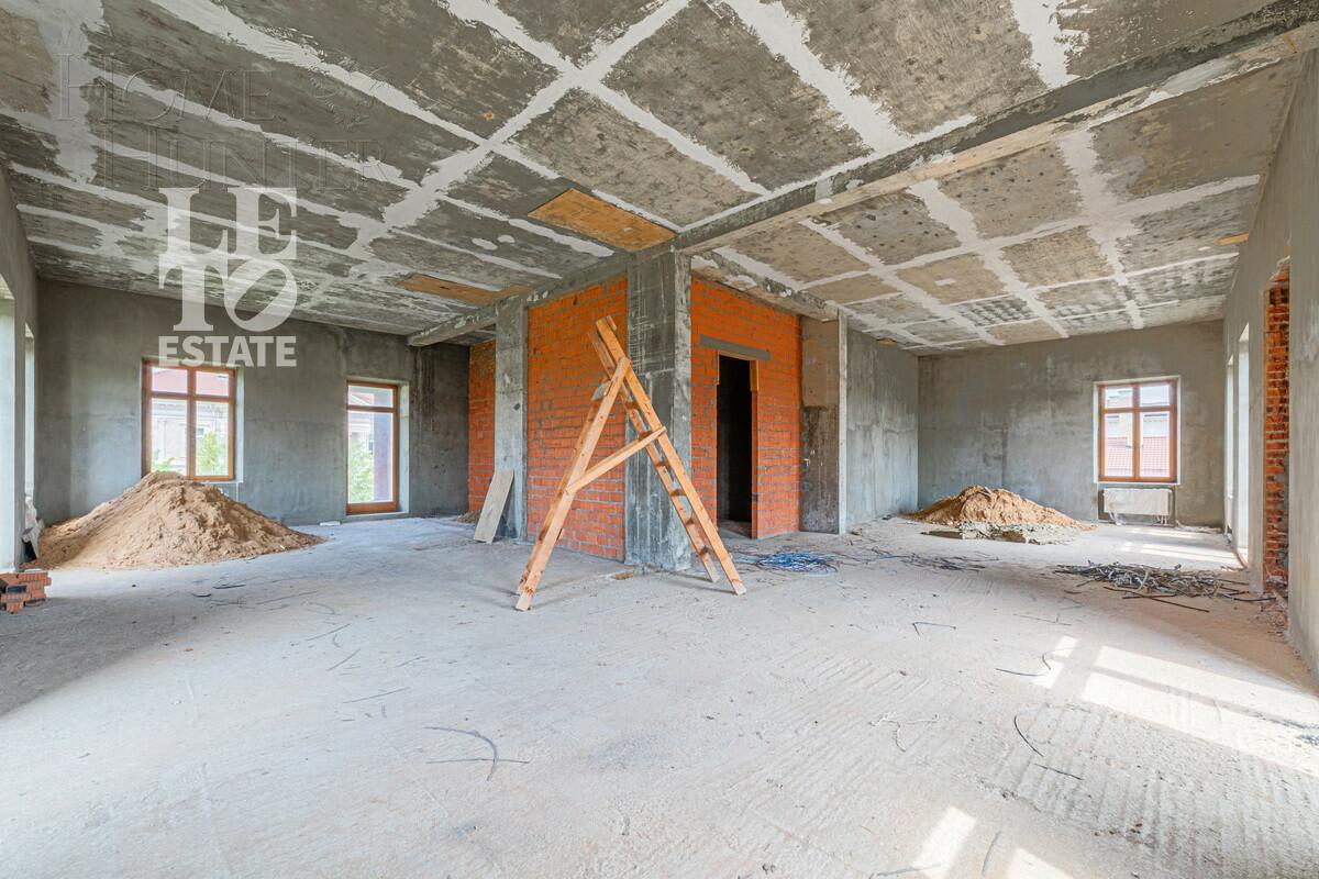 2-этажный коттедж 703 м² без отделки