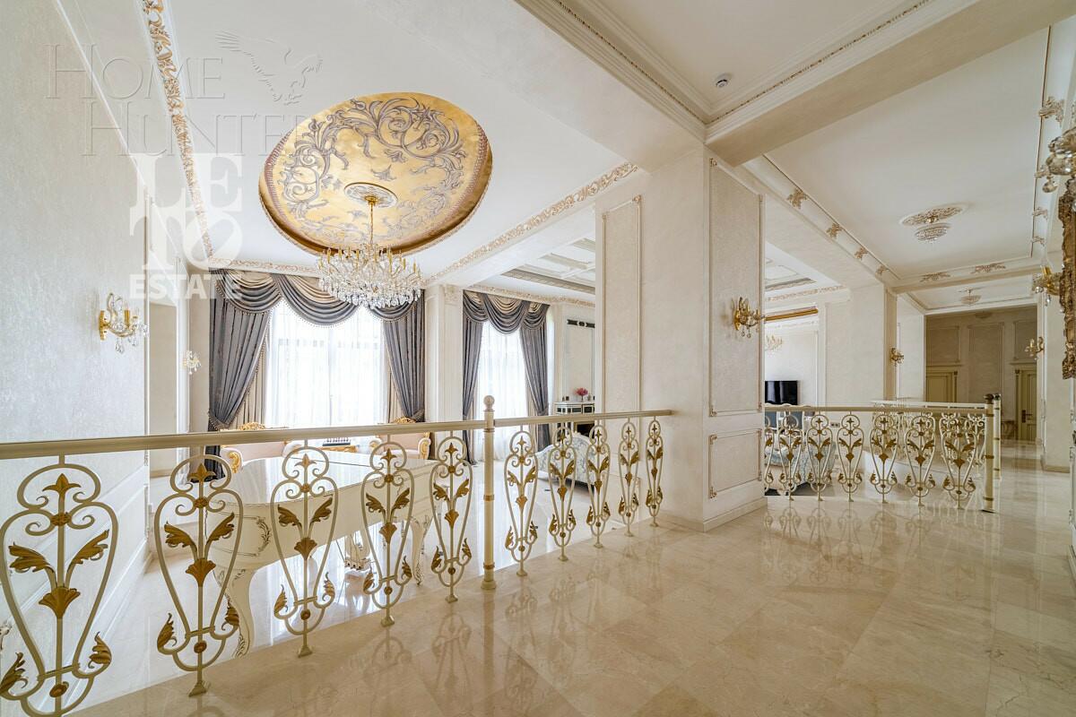 2-этажный коттедж 1 000 м² с отделкой