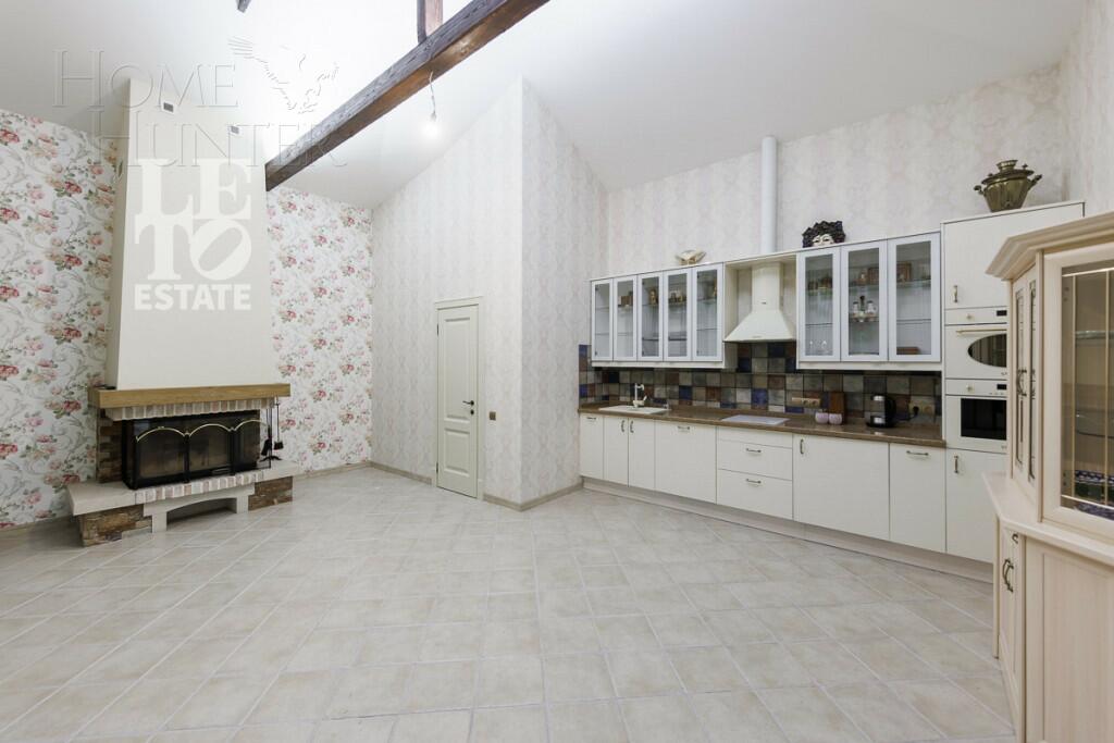 2-этажный коттедж 1 556 м² с отделкой