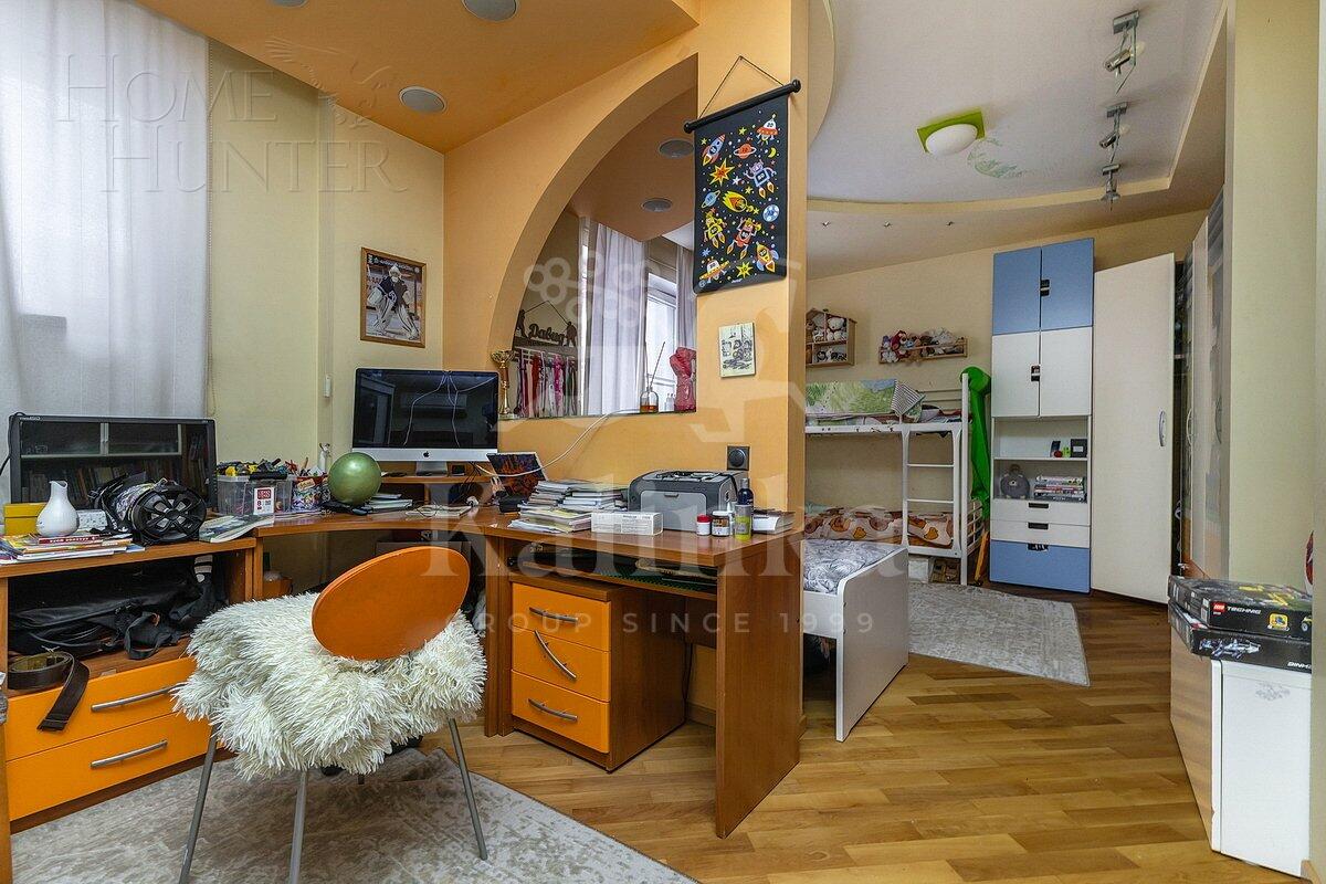4-КОМН. КВАРТИРА С ОТДЕЛКОЙ 150 М² НА 2 ЭТАЖЕ