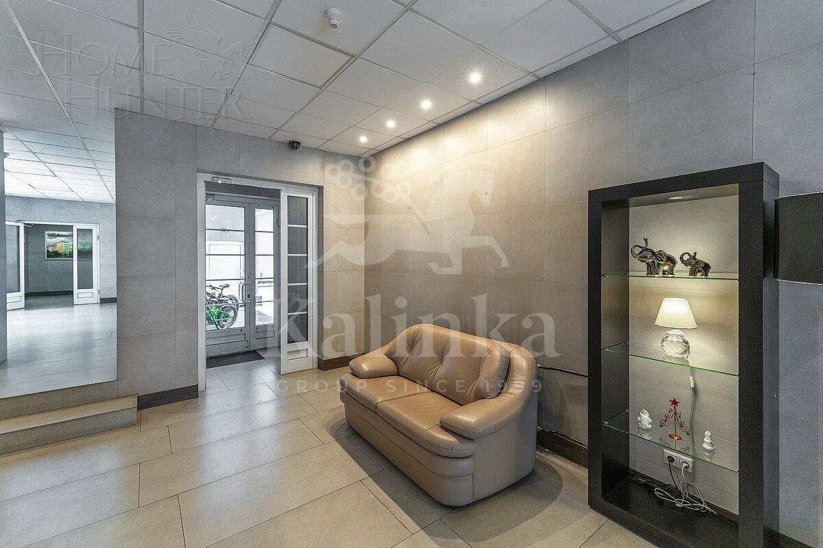 4-КОМН. КВАРТИРА С ОТДЕЛКОЙ 150 М² НА 2 ЭТАЖЕ