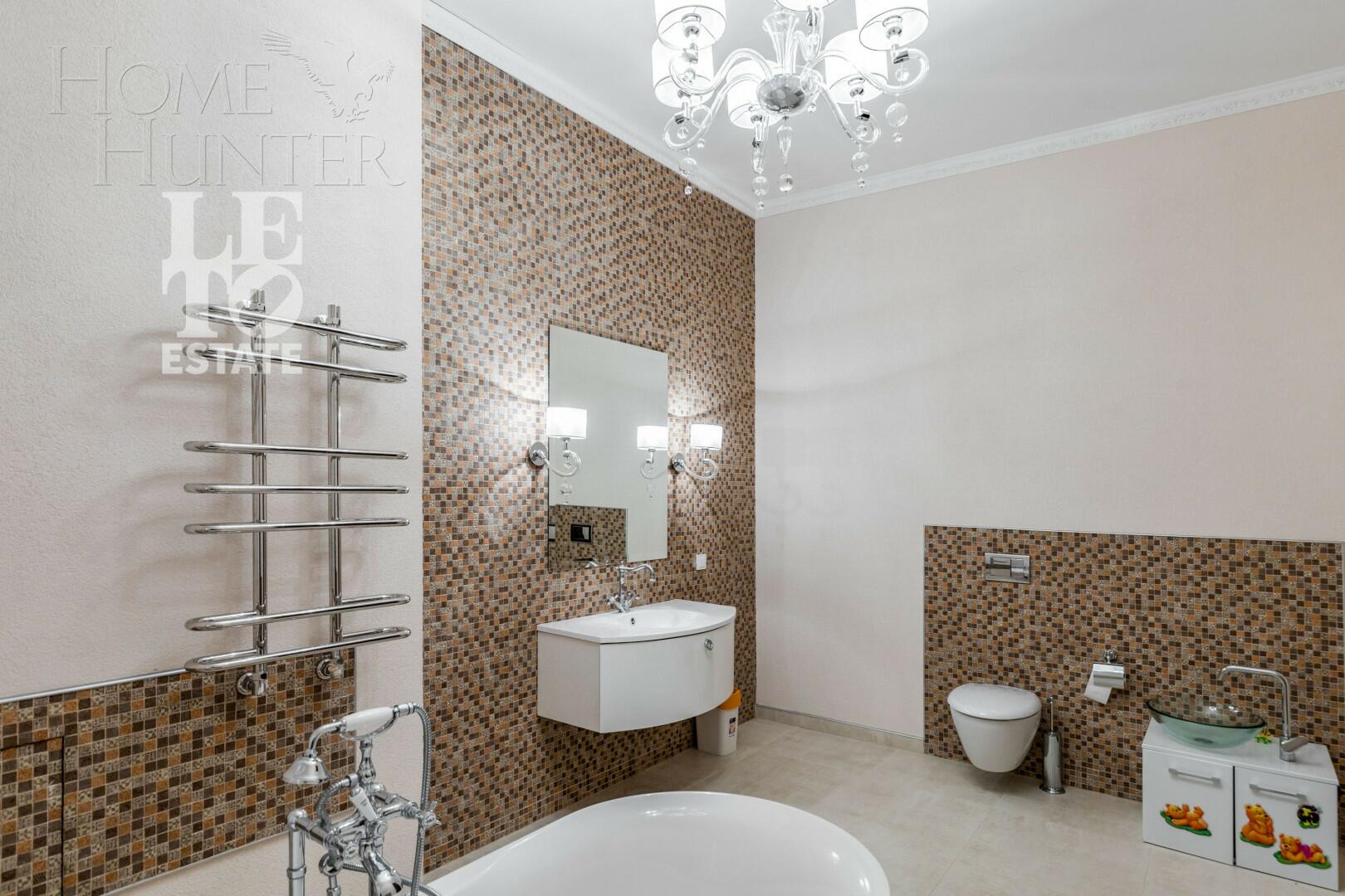 2-этажный коттедж 817 м² с отделкой