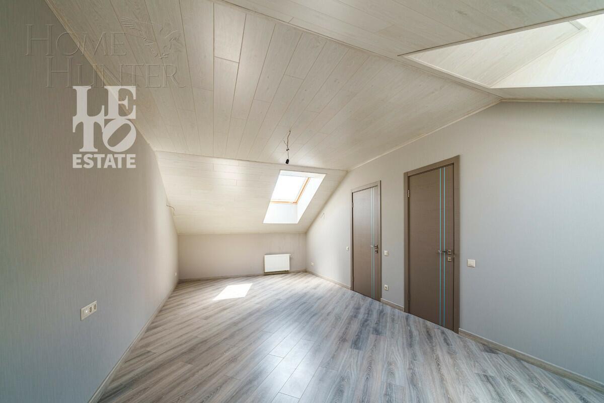 2-этажный коттедж 1 000 м² с отделкой