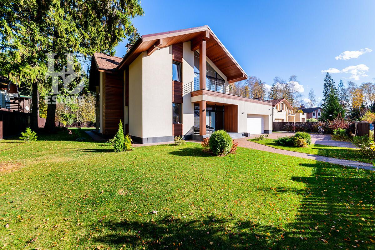 2-этажный коттедж 313 м² с отделкой