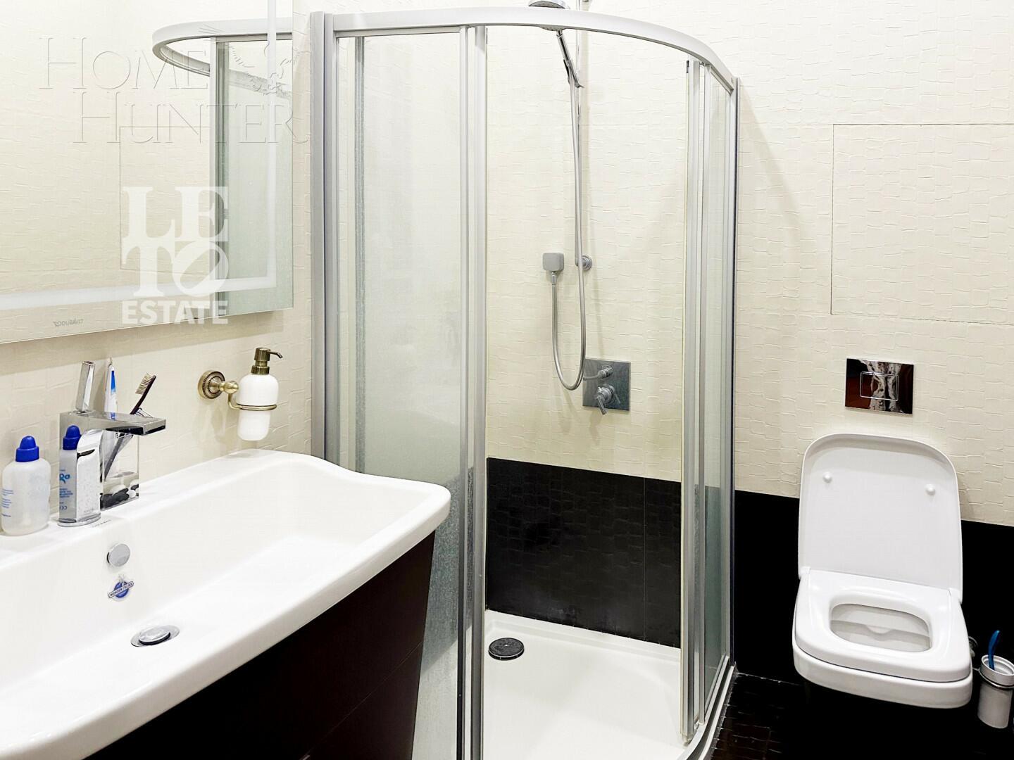 3-этажный таунхаус 293 м² с отделкой