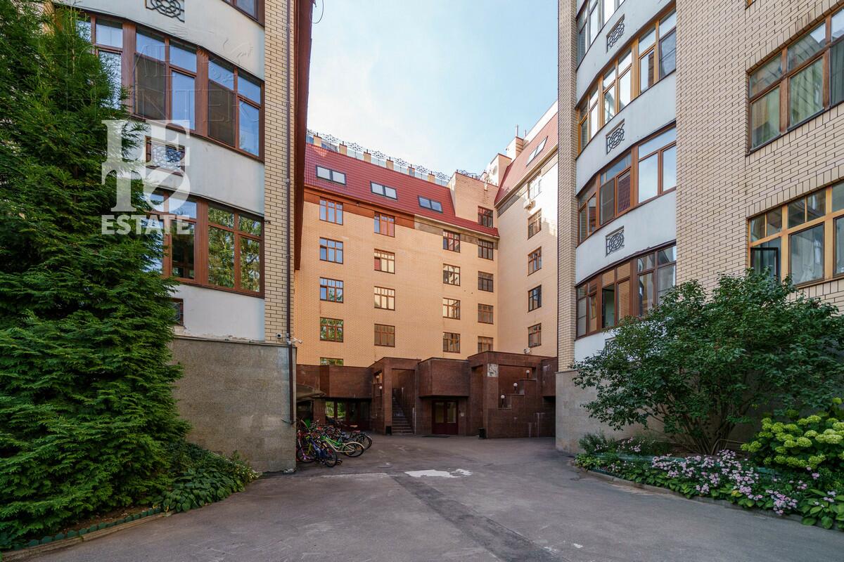 4-КОМН. КВАРТИРА С ОТДЕЛКОЙ 197.3 М² НА 4 ЭТАЖЕ