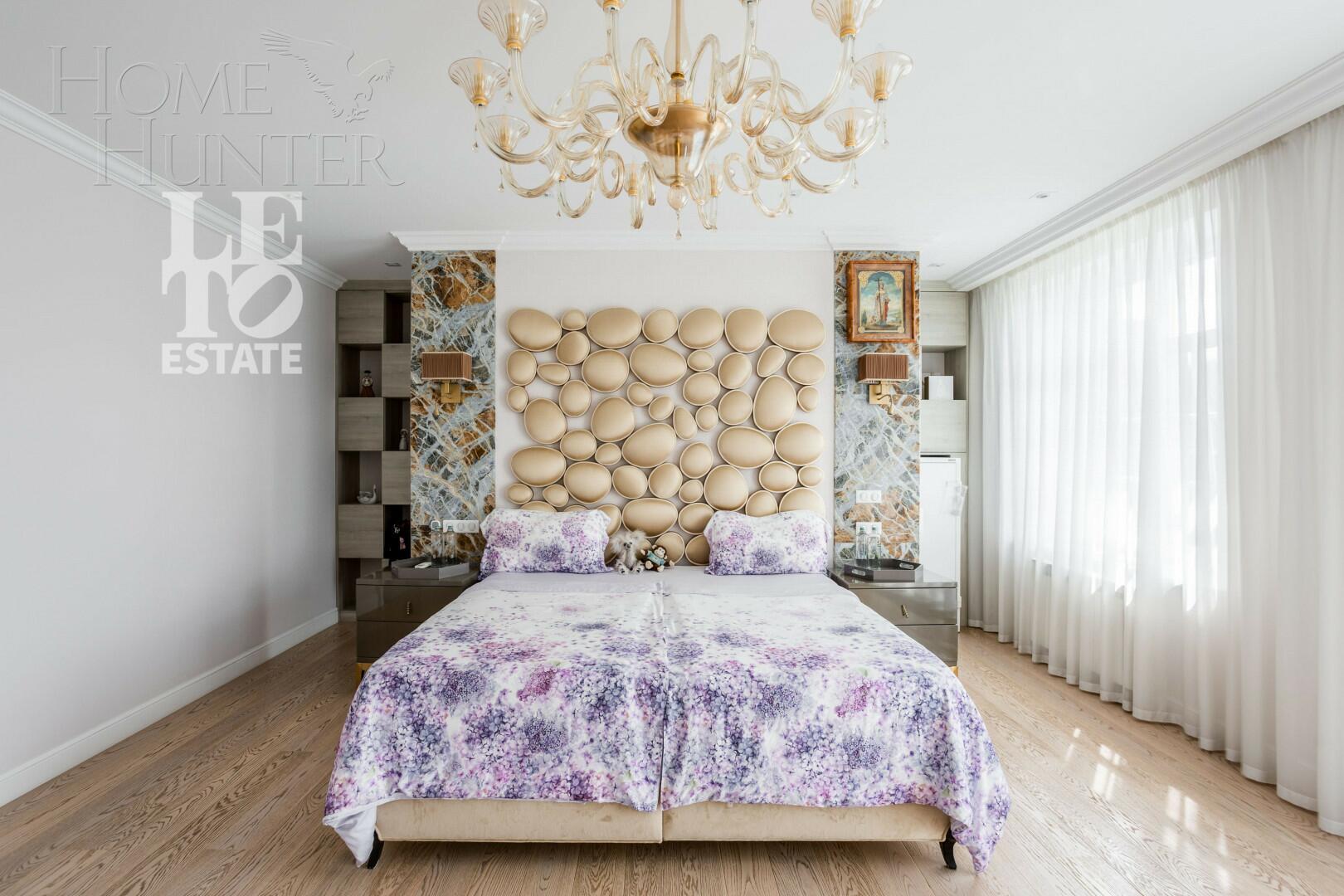 3-этажный коттедж 550 м² с отделкой