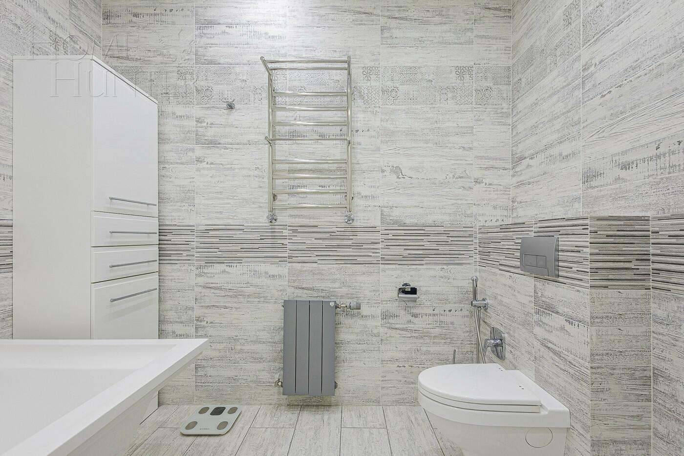 3-КОМН. КВАРТИРА С ОТДЕЛКОЙ 136.7 М² НА 15 ЭТАЖЕ